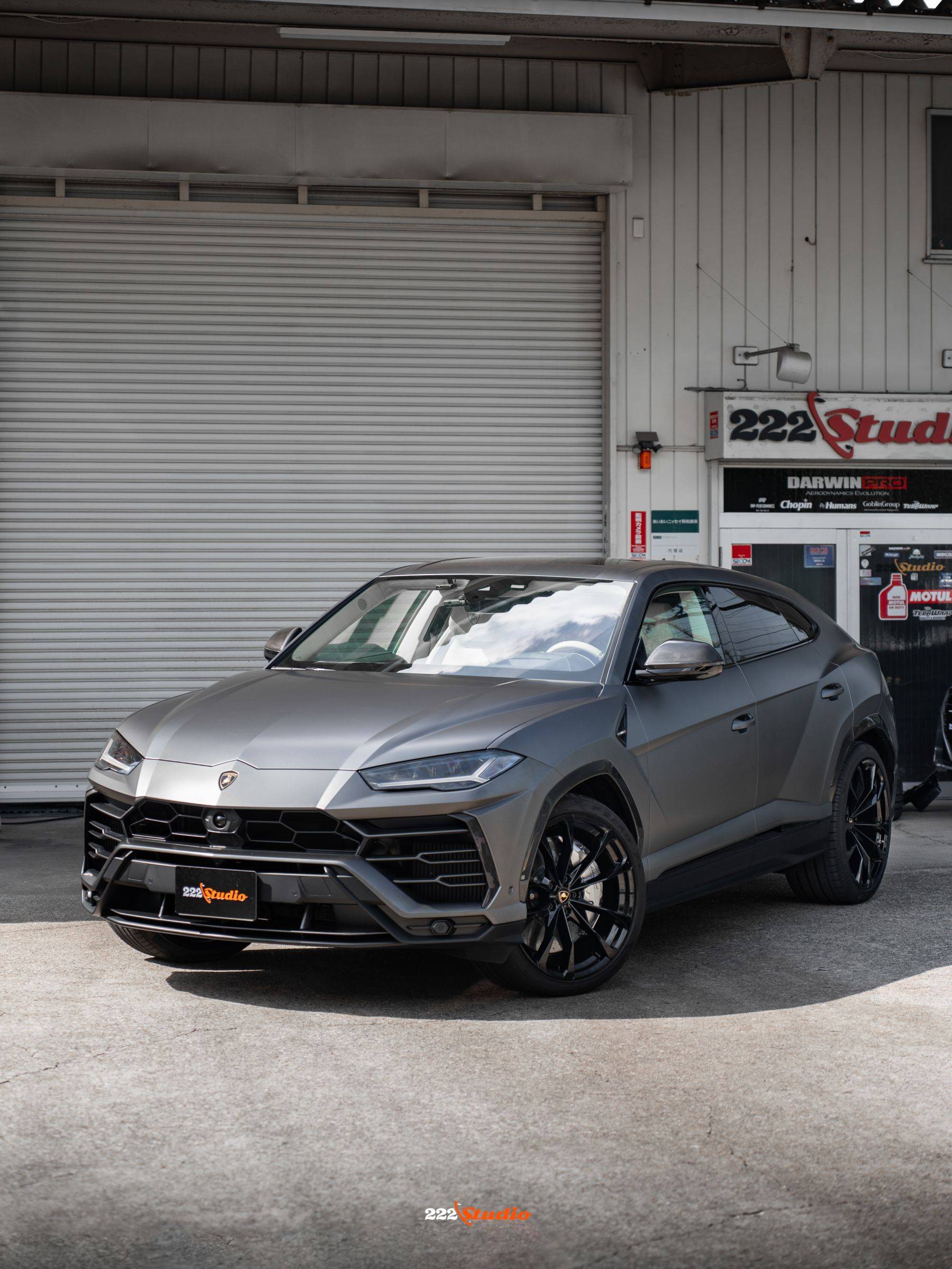 ランボルギーニ  URUS