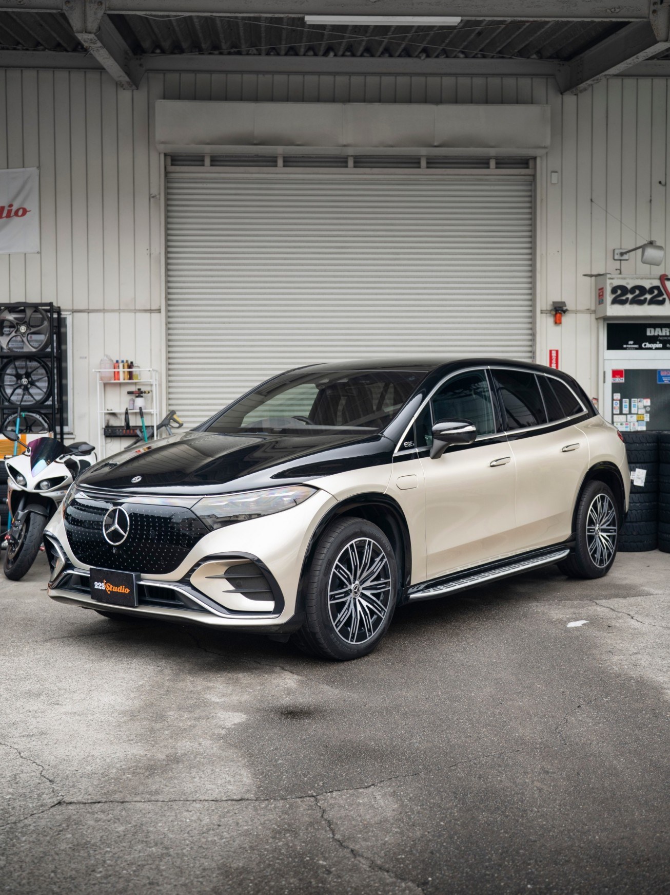 メルセデスベンツ　EQS 580 SUV