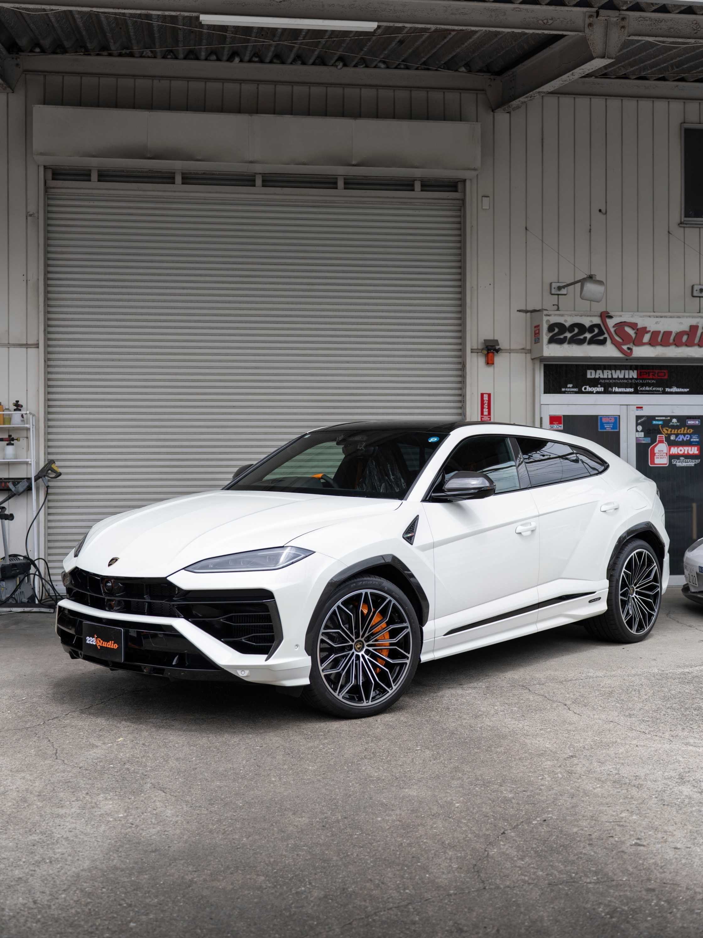 ランボルギーニ　URUS